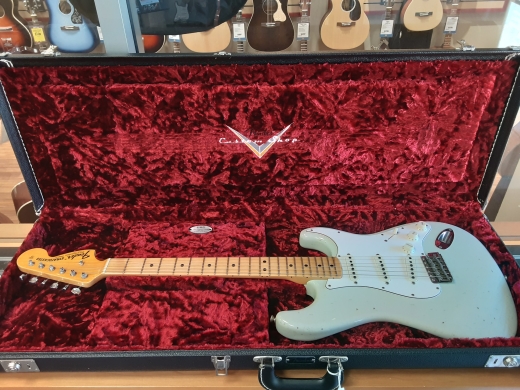 Fender Custom Shop 69 Journeyman Relic Stratocaster Aged Sonic Blue